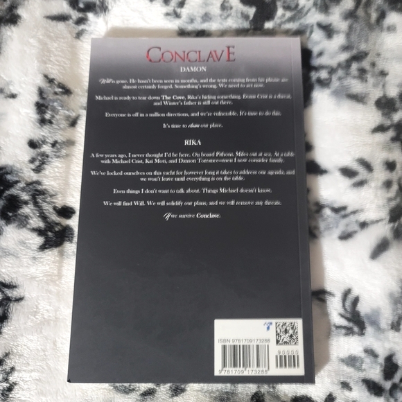 Conclave Penelope Douglas OOP - Picture 2 of 3